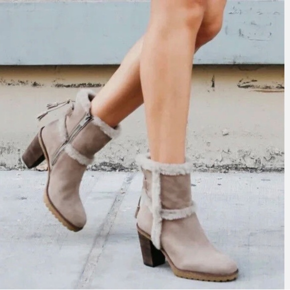 Frye Jen Shearling Short Suede Heeled Zip Up Ankle Bootie - Size 8 - Picture 1 of 8